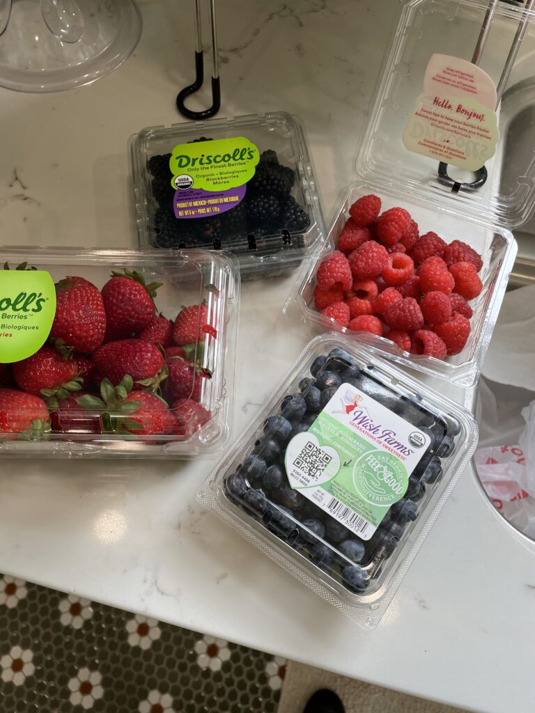 Organic fresh berries